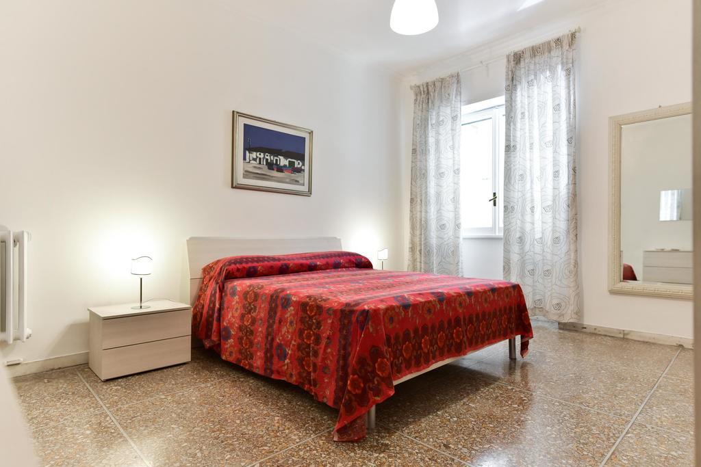 Red & White Vatican Apartment Rome Extérieur photo