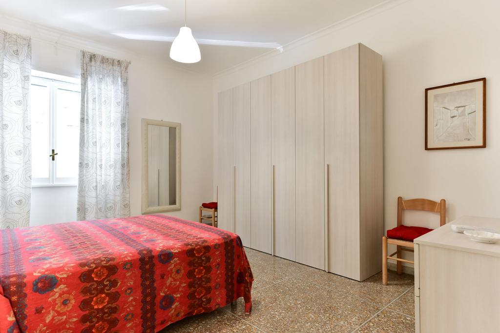 Red & White Vatican Apartment Rome Extérieur photo