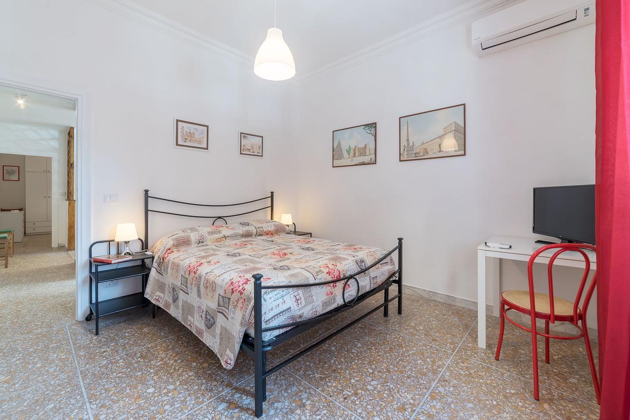 Red & White Vatican Apartment Rome Extérieur photo