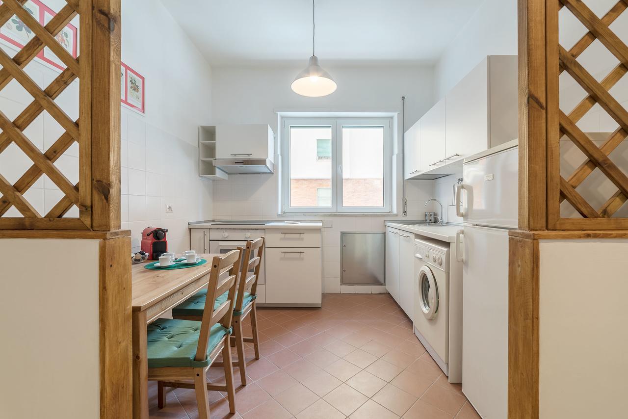 Red & White Vatican Apartment Rome Extérieur photo