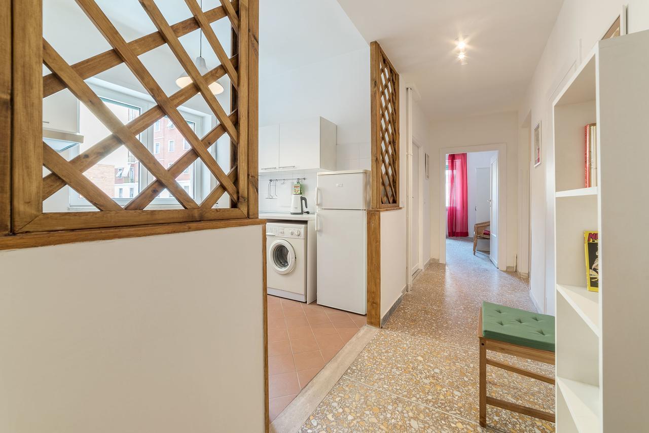 Red & White Vatican Apartment Rome Extérieur photo