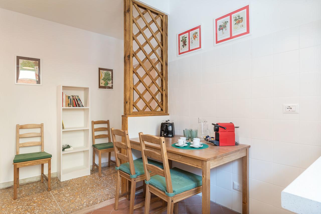 Red & White Vatican Apartment Rome Extérieur photo
